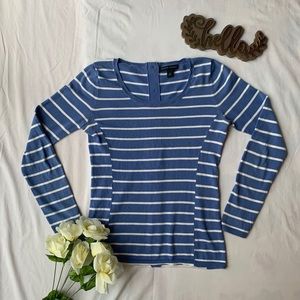✨Host Pick 10/25✨Banana Republic Striped Sweater